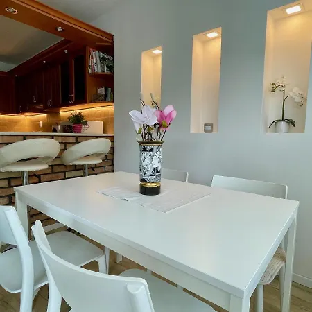 Bonita & Garage アパート バラトンフレド