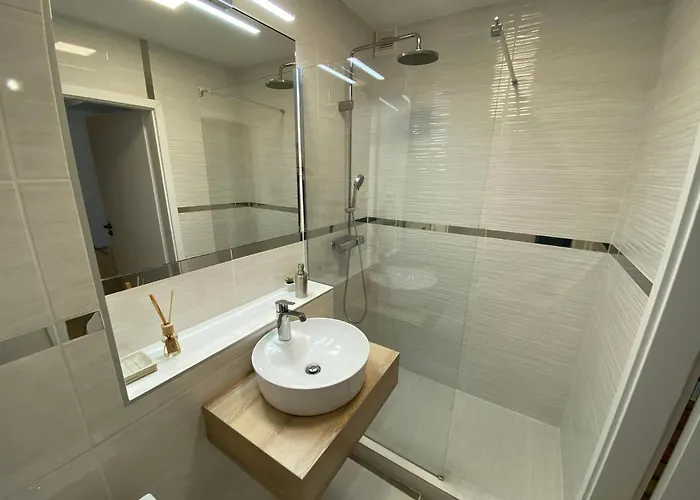 Bonita & Garage * באלאטונפורד